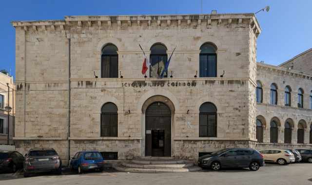 La storia della scuola Corridoni: dal 1939 punto di riferimento per la comunit� di Bari Vecchia